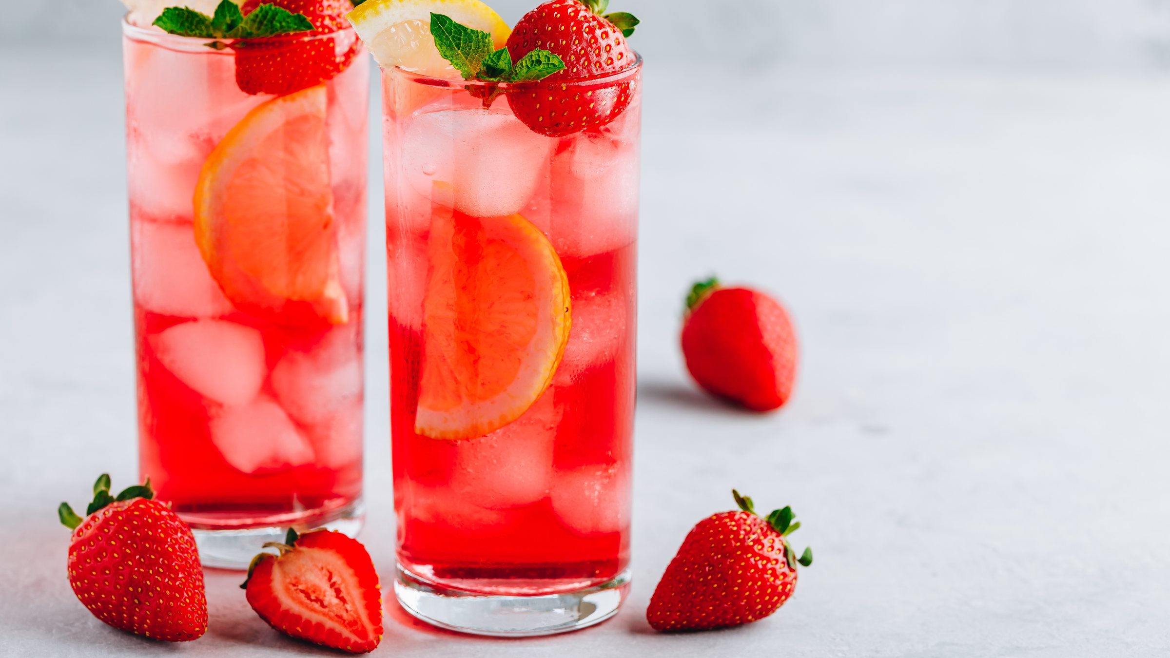 Strawberry lemonade with mint, lemon and fresh strawberries